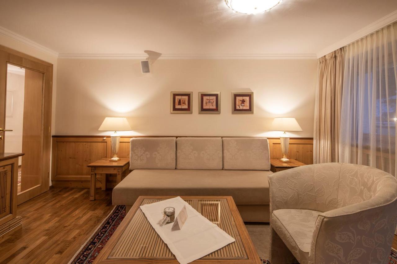 Superior Hotel Post Ischgl Ngoại thất bức ảnh