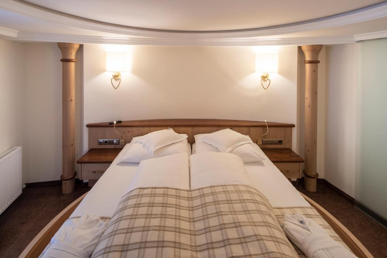 Superior Hotel Post Ischgl Ngoại thất bức ảnh