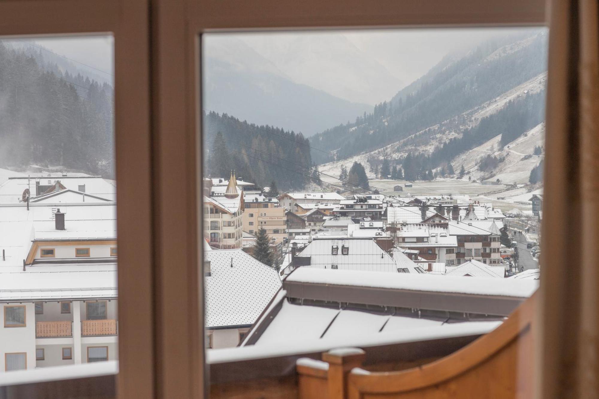 Superior Hotel Post Ischgl Ngoại thất bức ảnh