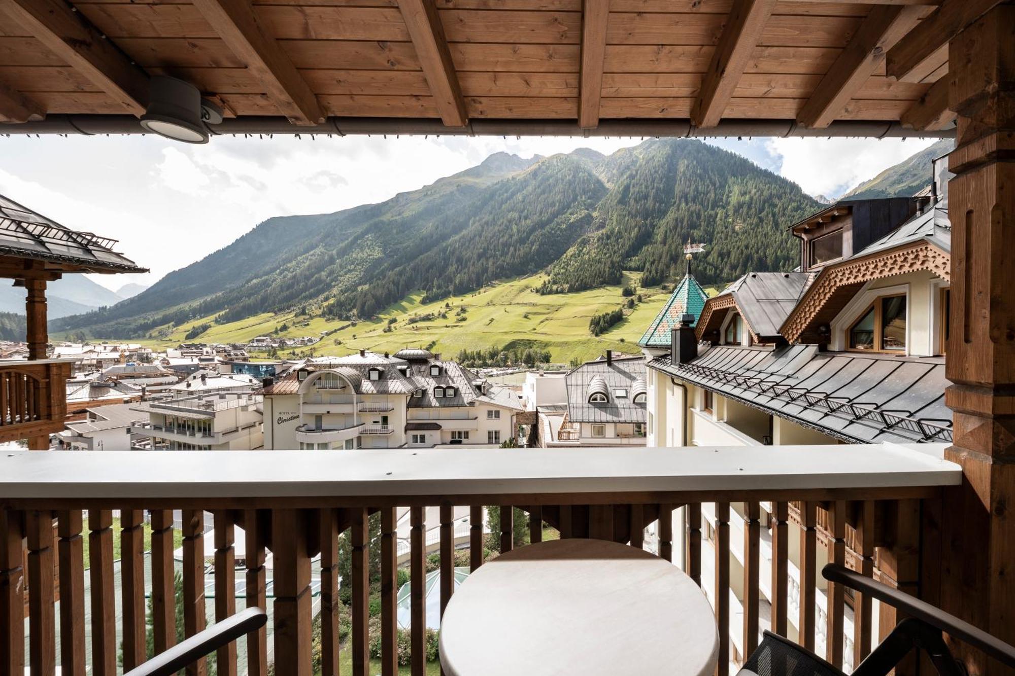 Superior Hotel Post Ischgl Ngoại thất bức ảnh