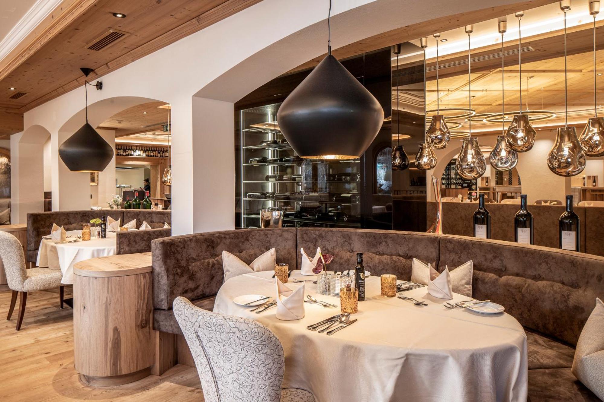 Superior Hotel Post Ischgl Ngoại thất bức ảnh