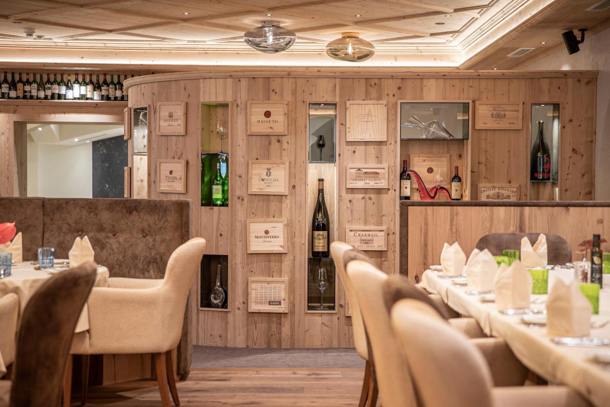 Superior Hotel Post Ischgl Ngoại thất bức ảnh