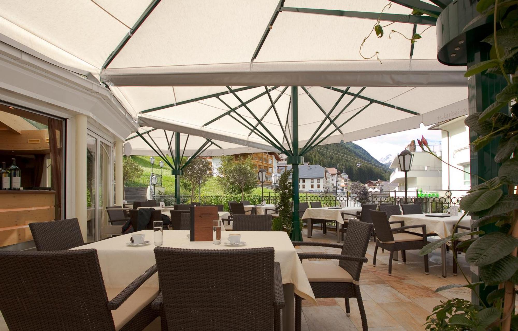 Superior Hotel Post Ischgl Ngoại thất bức ảnh