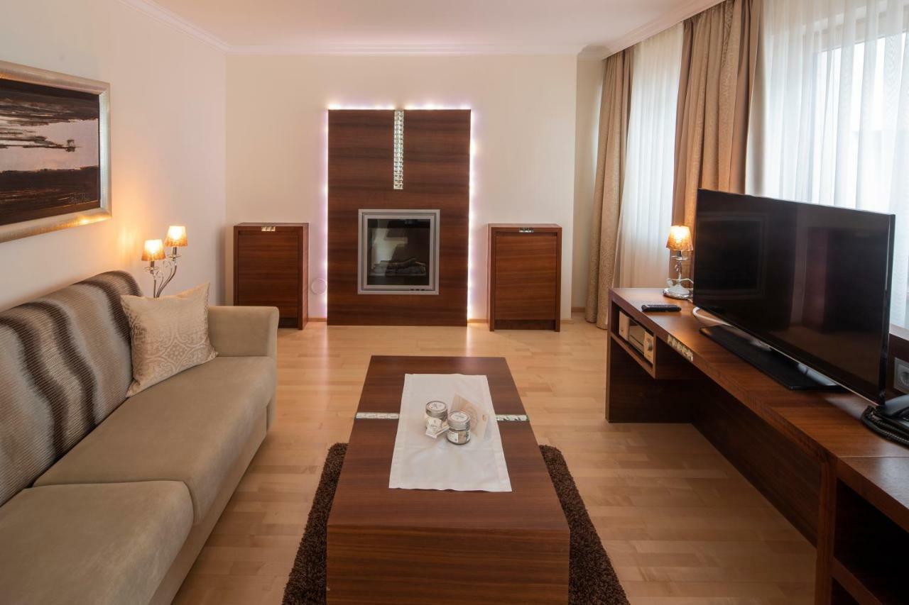 Superior Hotel Post Ischgl Ngoại thất bức ảnh
