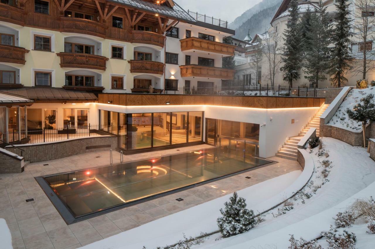 Superior Hotel Post Ischgl Ngoại thất bức ảnh